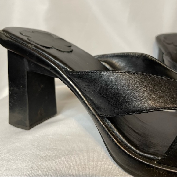 Skechers Black Vintage 90s Y2K Flower Heeled Sandals - Picture 11 of 13